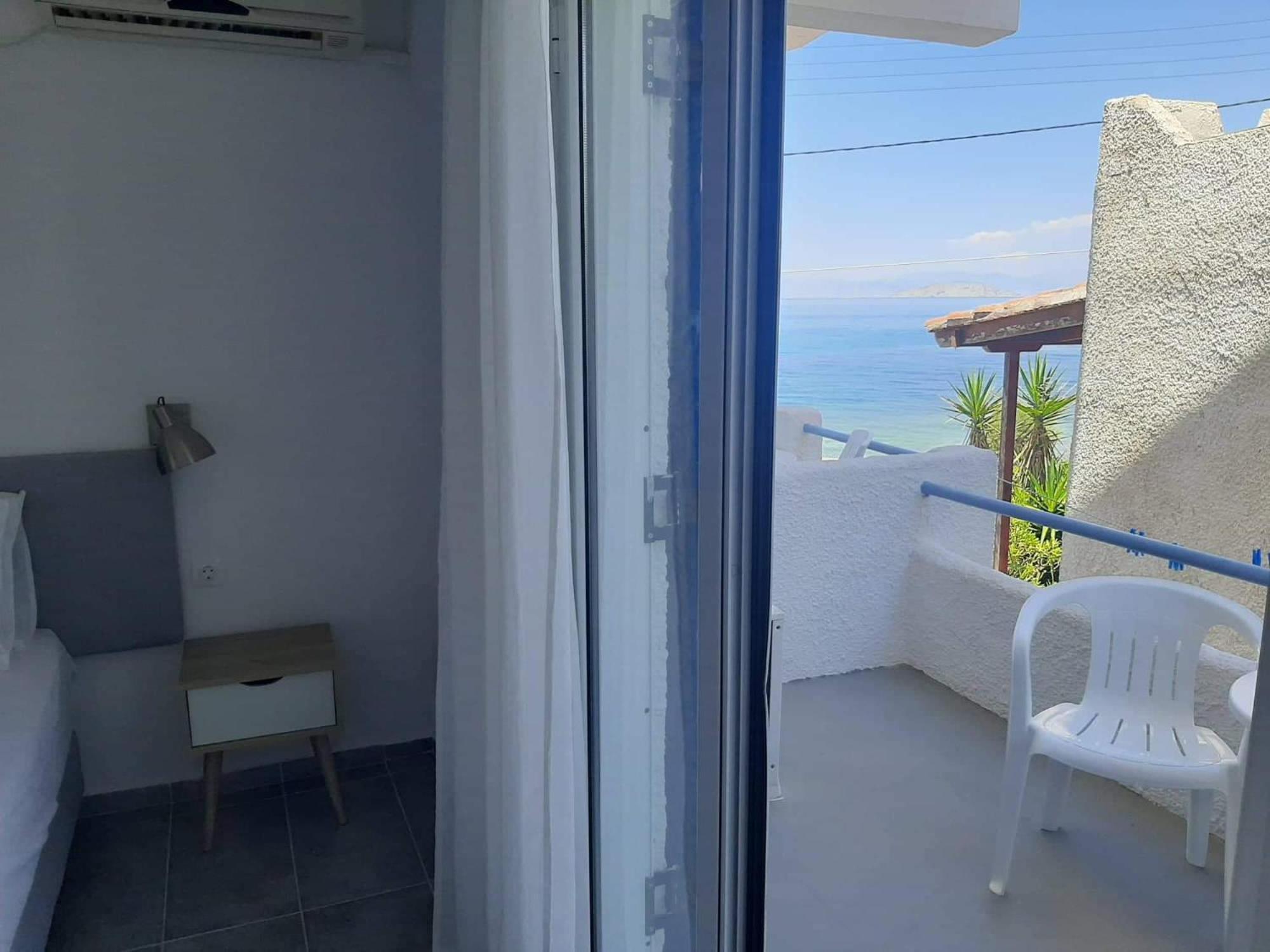 Seaside Studios Megalochori  Δωμάτιο φωτογραφία